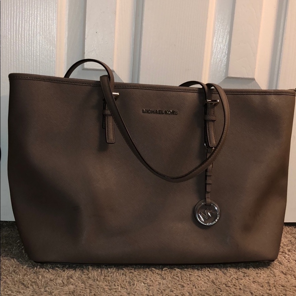 Michael Kors medium sized top-zip tote bag